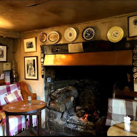 The Northmore Arms Throwleigh エクステリア 写真